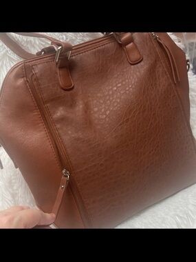 Roomy 12”x 13”x 6” Tan/Brown Large Bowling Ball Style  Hand Bag